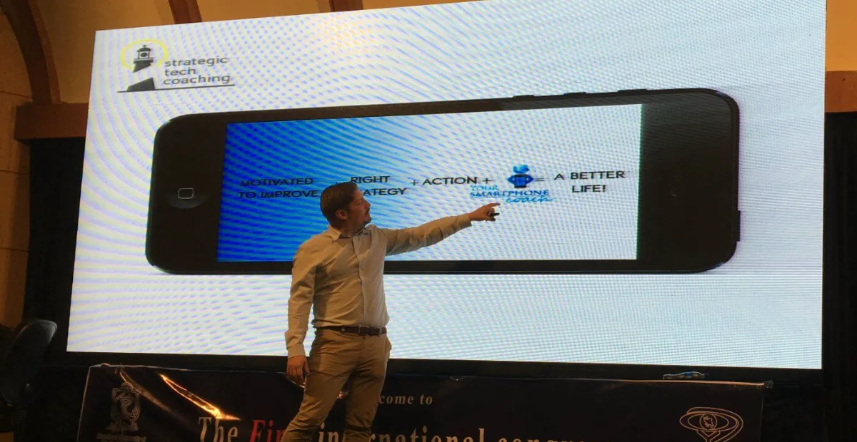 Oskar Andermo presenterar Strategic Tech Coaching på en internationell kongress